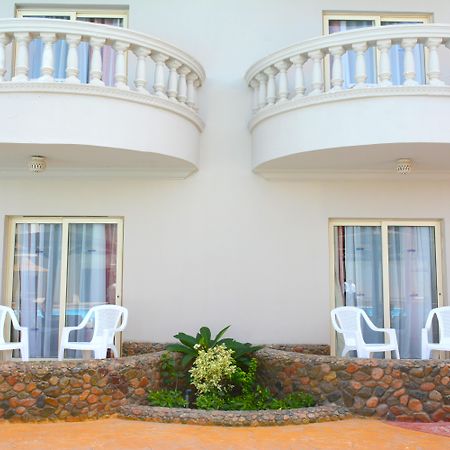 Hawaii Riviera Club Aqua Park - Families And Couples Only Hotel Hurghada Exterior photo