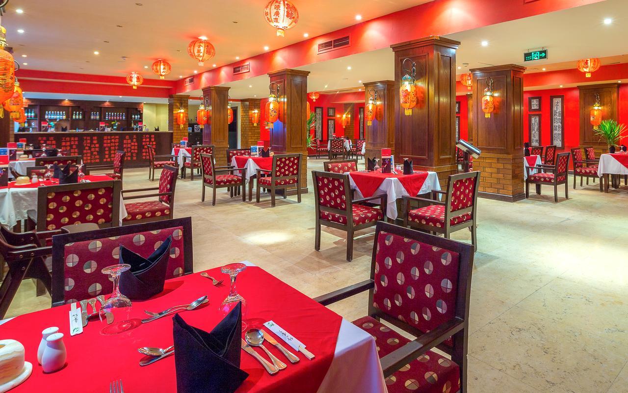Hawaii Riviera Club Aqua Park - Families And Couples Only Hotel Hurghada Exterior photo
