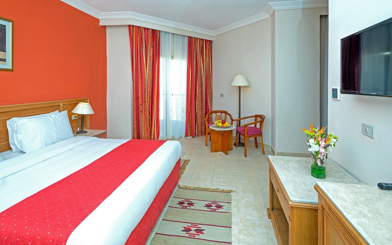 Hawaii Riviera Club Aqua Park - Families And Couples Only Hotel Hurghada Exterior photo